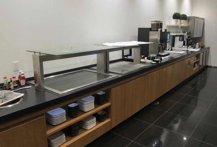 Cathay-Pacific-Lounge-San-Francisco - 23