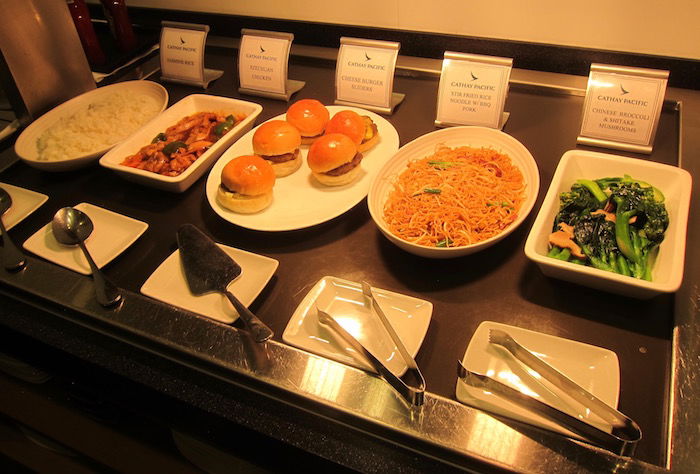 Cathay-Pacific-Lounge-San-Francisco - 33